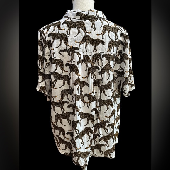 Jane + Delancey sz large button down short sleeve blouse cheetah print cats - Picture 3 of 8